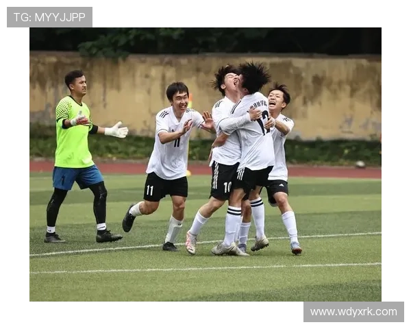 问鼎足球官网：用户互动平台，畅谈足球激情与未来趋势